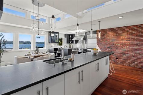 407 5th Avenue W Kirkland WA 98033