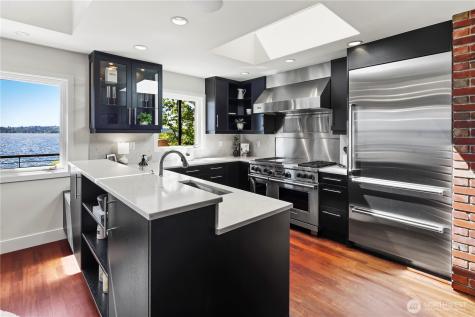 407 5th Avenue W Kirkland WA 98033