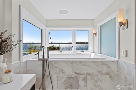407 5th Avenue W Kirkland WA 98033