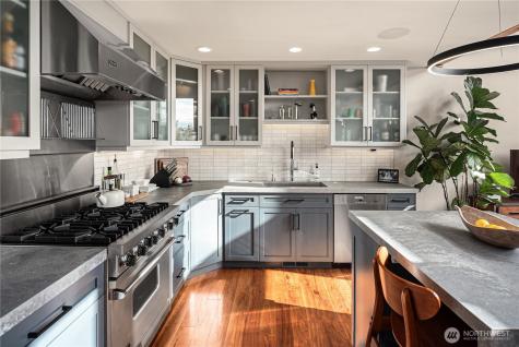 407 5th Avenue W Kirkland WA 98033