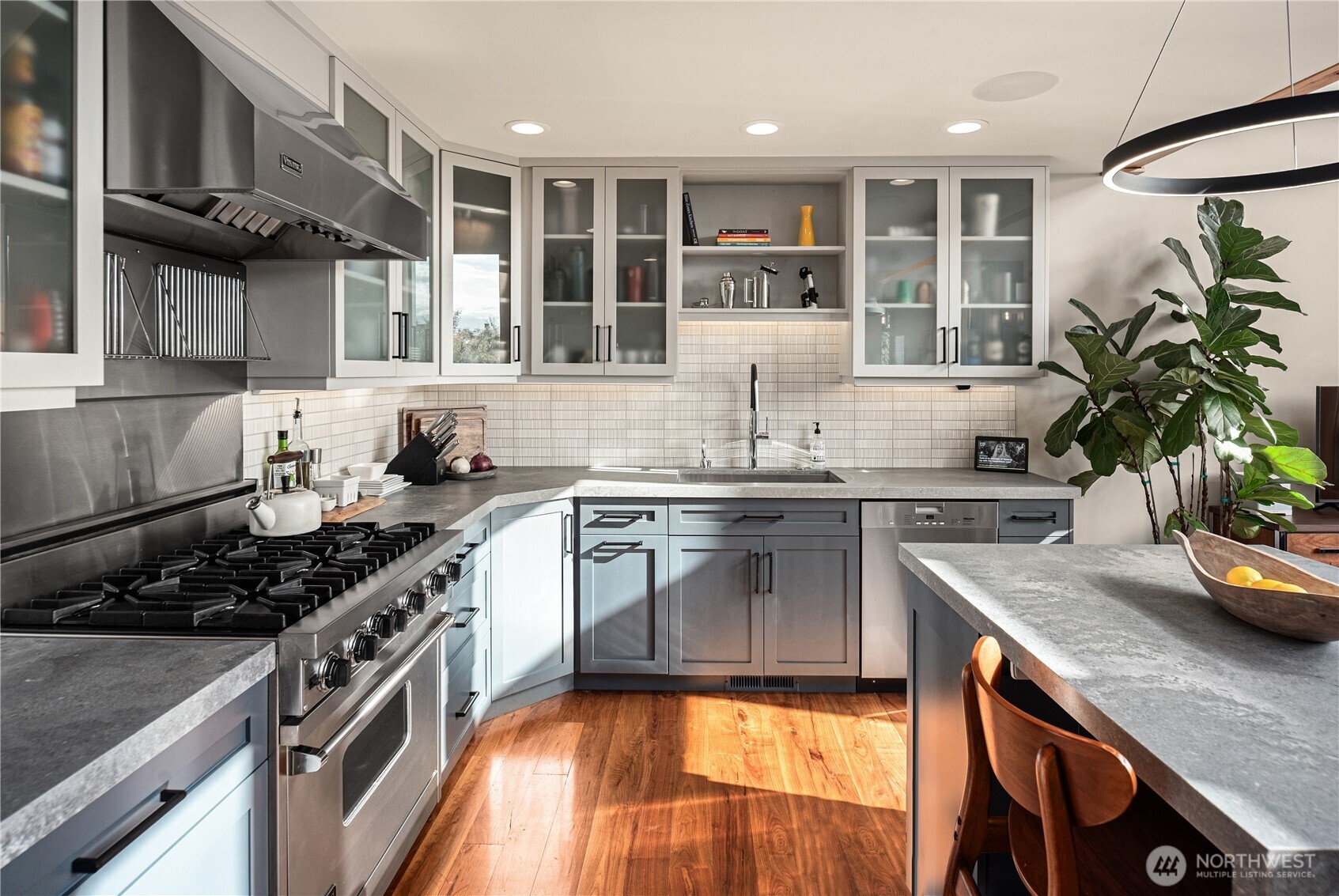 407 5th Avenue W Kirkland WA 98033