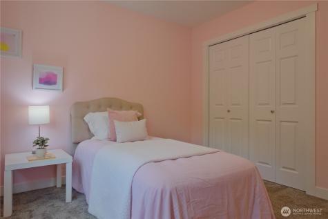 4533 242nd Avenue SE Sammamish WA 98029