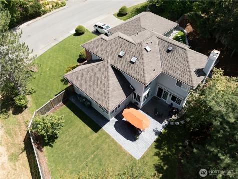 4533 242nd Avenue SE Sammamish WA 98029