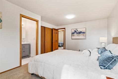 10313 NE 113th Place Kirkland WA 98033