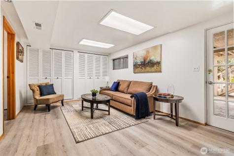 10313 NE 113th Place Kirkland WA 98033