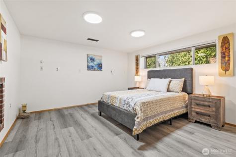 10313 NE 113th Place Kirkland WA 98033