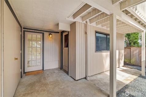 10313 NE 113th Place Kirkland WA 98033