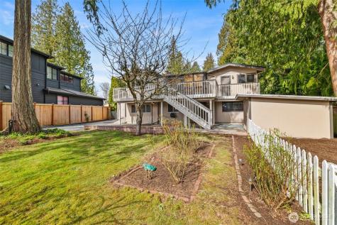 10313 NE 113th Place Kirkland WA 98033