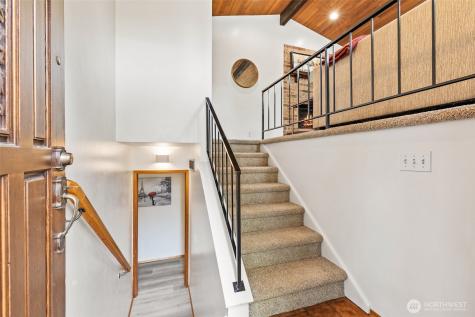 10313 NE 113th Place Kirkland WA 98033