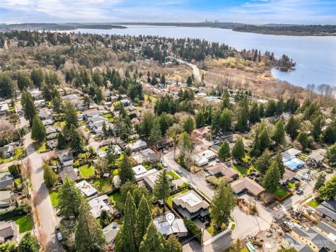 10313 NE 113th Place Kirkland WA 98033
