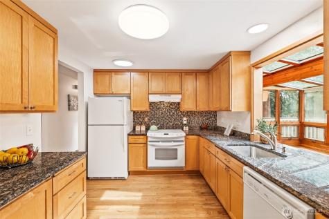 10313 NE 113th Place Kirkland WA 98033