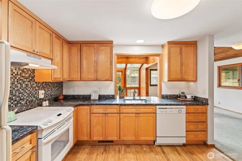 10313 NE 113th Place Kirkland WA 98033