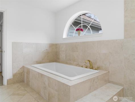 9406 29th Street Ct E Edgewood WA 98371