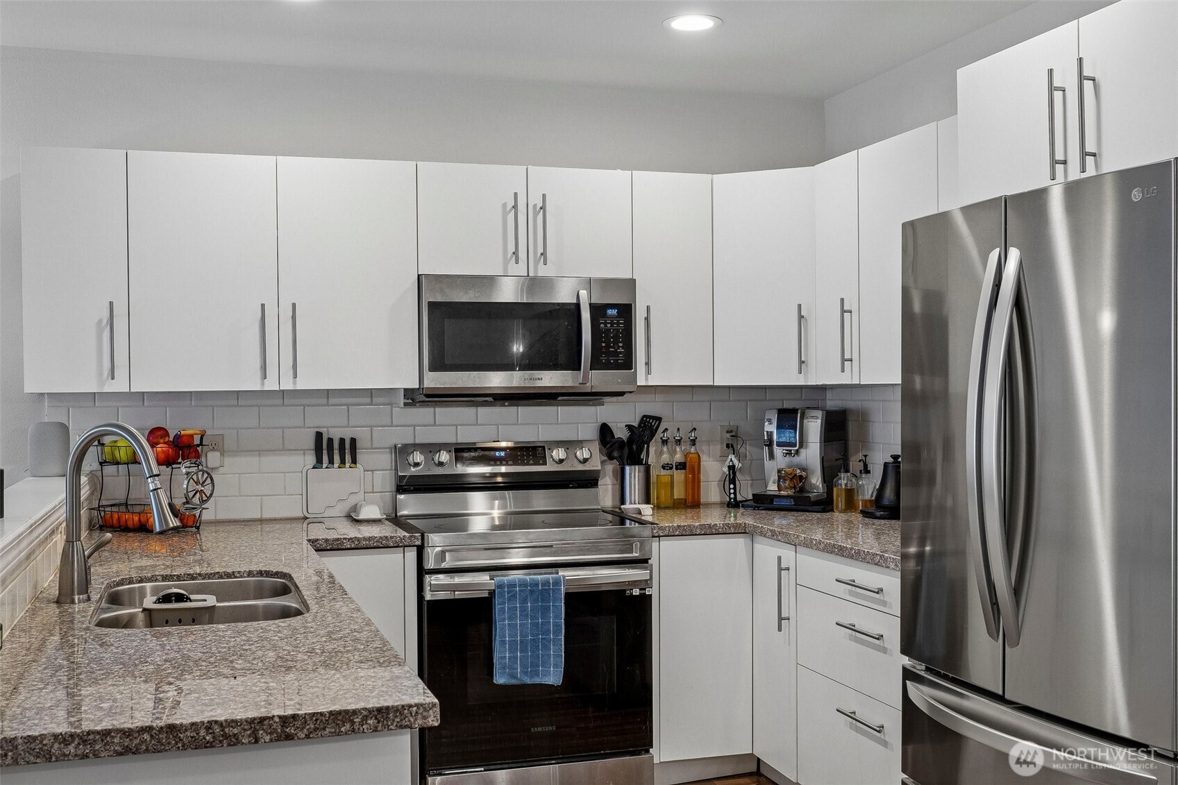 3723 NE 6th Street Renton WA 98056