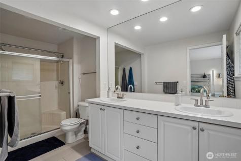 3723 NE 6th Street Renton WA 98056