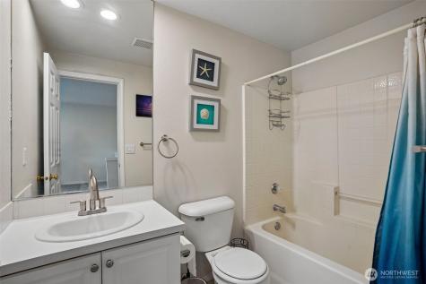3723 NE 6th Street Renton WA 98056