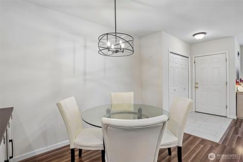 3723 NE 6th Street Renton WA 98056