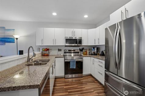 3723 NE 6th Street Renton WA 98056
