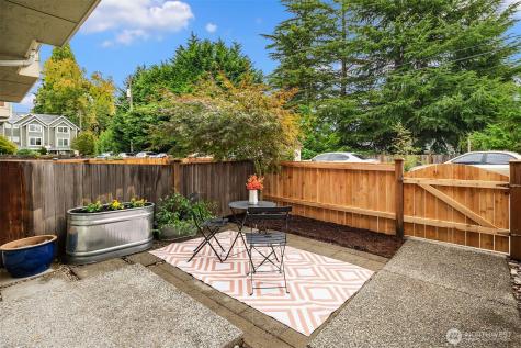 12317 10th Place NE Seattle WA 98125