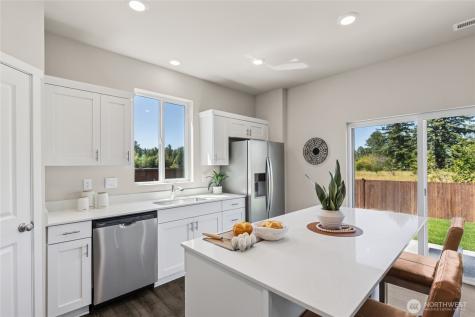 553 Wall Street Buckley WA 98321