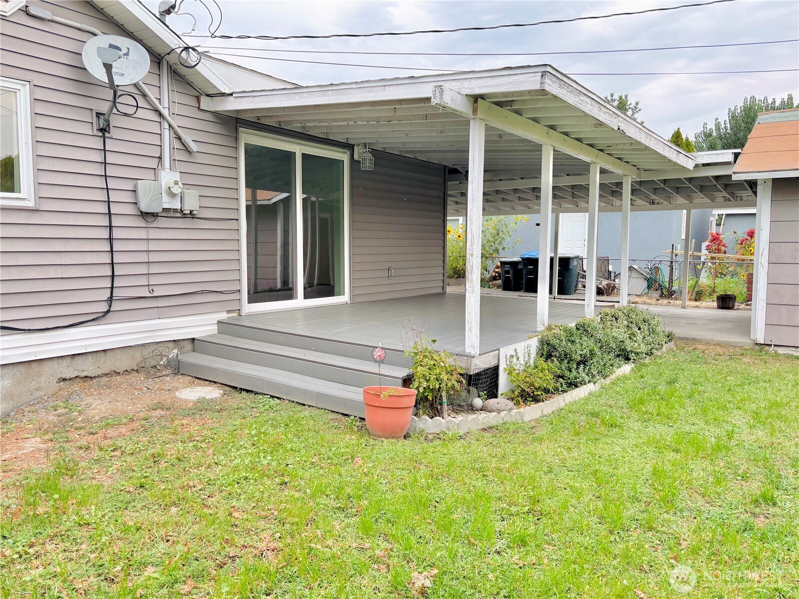 2207 W Spruce Street Moses Lake WA 98837