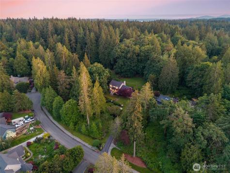 5791 Wimsey Lane NE Bainbridge Island WA 98110