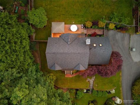 5791 Wimsey Lane NE Bainbridge Island WA 98110