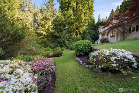 5791 Wimsey Lane NE Bainbridge Island WA 98110