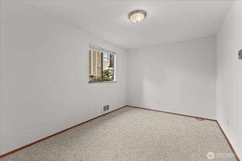 21653 SE 268th Street Maple Valley WA 98038