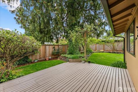 21653 SE 268th Street Maple Valley WA 98038