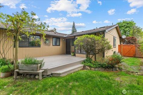 21653 SE 268th Street Maple Valley WA 98038