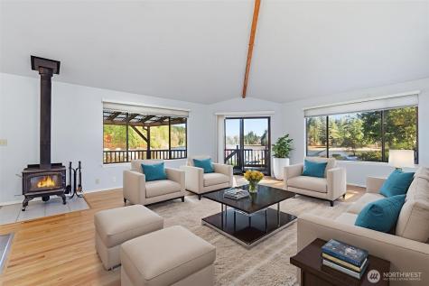 80 NE Brook Place Tahuya WA 98588