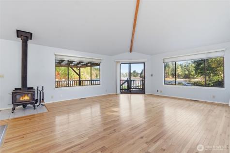 80 NE Brook Place Tahuya WA 98588