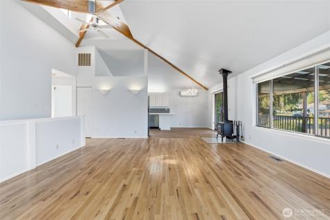 80 NE Brook Place Tahuya WA 98588