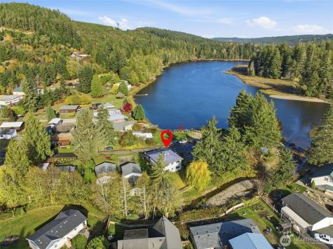80 NE Brook Place Tahuya WA 98588