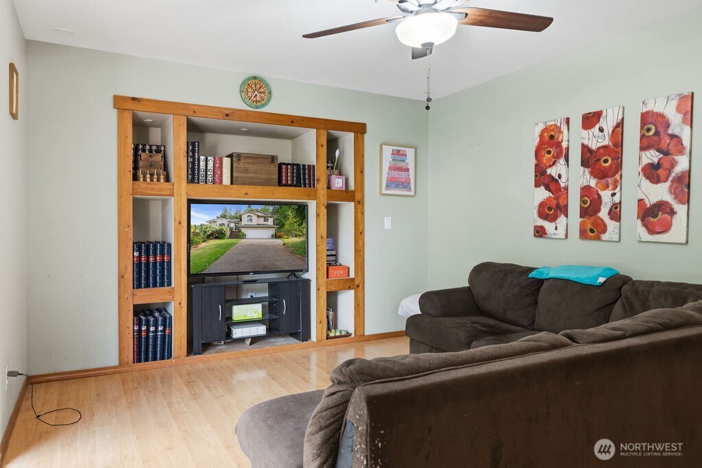 1565 Nordic Place Poulsbo WA 98370