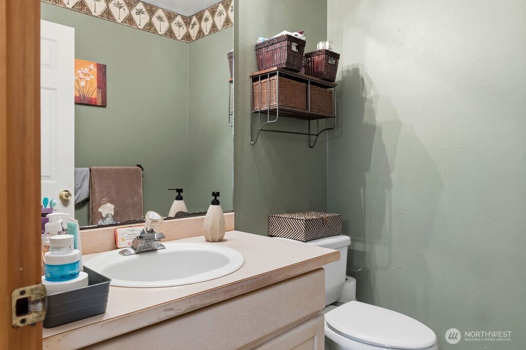 1565 Nordic Place Poulsbo WA 98370