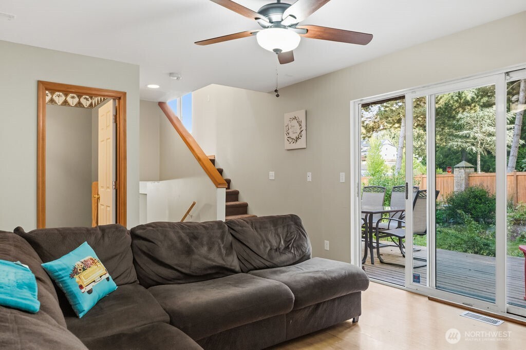 1565 Nordic Place Poulsbo WA 98370