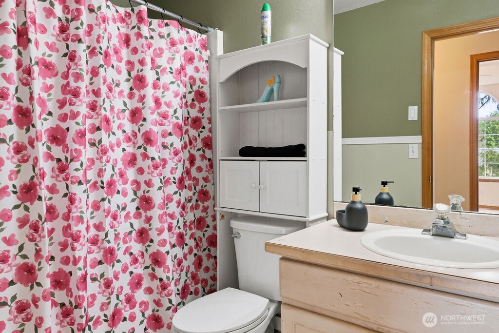 1565 Nordic Place Poulsbo WA 98370