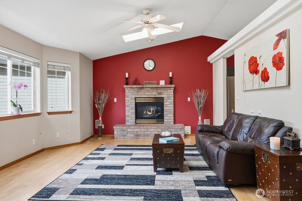 1565 Nordic Place Poulsbo WA 98370