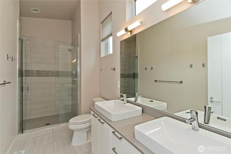 1471 14th Place NE Issaquah WA 98029