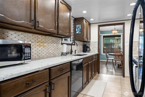 5917 N 46th Street Tacoma WA 98407