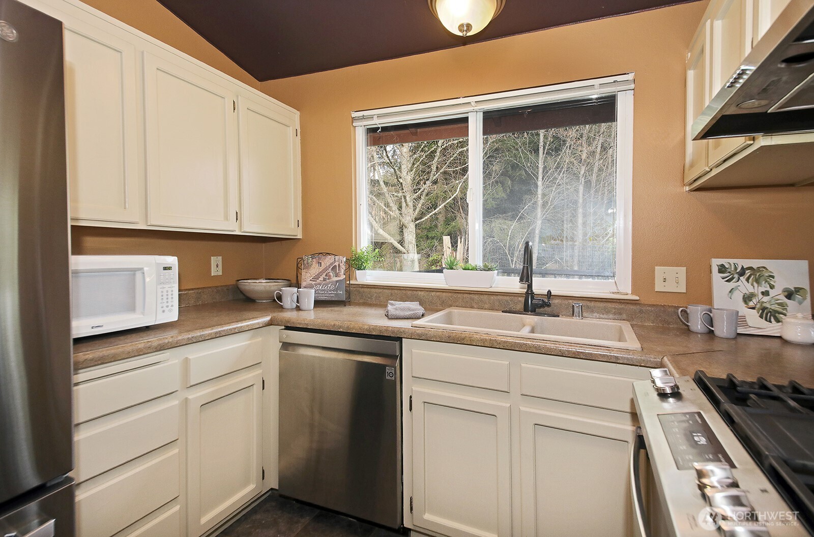 445 Mitchell Drive Coupeville WA 98239