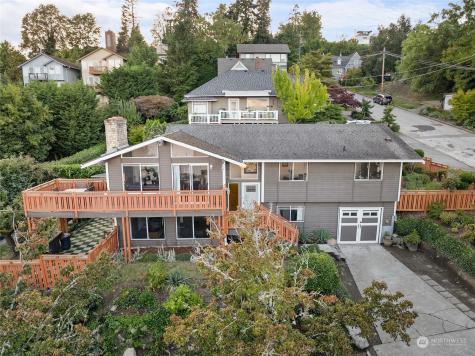 703 32nd Avenue S Seattle WA 98144