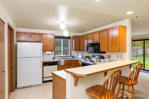 4711 NW Cascade Street Silverdale WA 98383