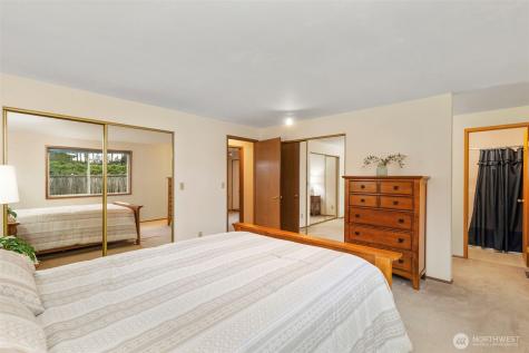 4711 NW Cascade Street Silverdale WA 98383