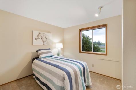4711 NW Cascade Street Silverdale WA 98383
