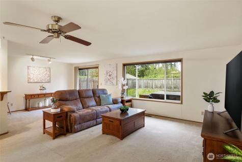 4711 NW Cascade Street Silverdale WA 98383