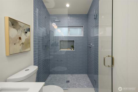 14321 Interlake Avenue N Seattle WA 98133