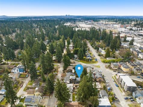 14321 Interlake Avenue N Seattle WA 98133